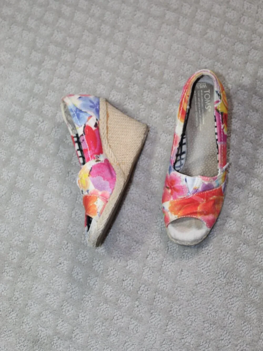 Toms Women's 5.5 Floral Canvas 3